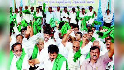 ಅಧಿವೇಶನ ವೇಳೆ ಕಬ್ಬು ಬೆಳೆಗಾರರ ಧರಣಿ