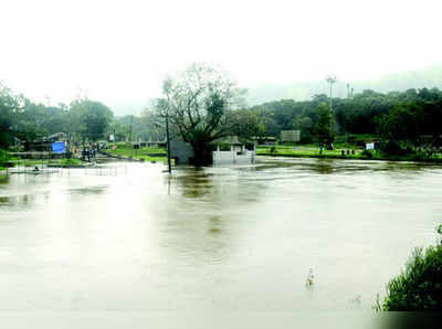 ಉಕ್ಕಿ ಹರಿಯುತ್ತಿದೆ ಕಾವೇರಿ