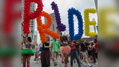 সমপ্রেমীদের Pride সেলিব্রেশনে মাতল মার্কিন থেকে মহানগরী