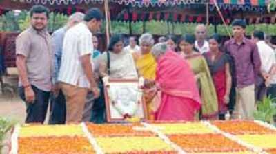 ಕೀಲಾರದಲ್ಲಿ ನಿತ್ಯ ಸಚಿವ ಸ್ಮರಣೆ