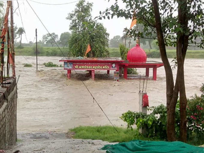 भारी बारिश के बाद महाकाल की नगरी में बाढ़