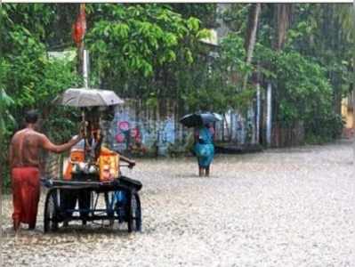 নবদ্বীপে ফুঁসছে ভাগীরথী, জমা জলে বিপর্যস্ত শহর