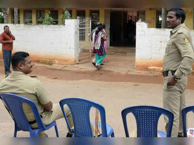 ನಿರ್ಬಂಧಿತ ಪ್ರದೇಶದಲ್ಲೂ ಕಾರ್ಯಕರ್ತರ ಆಟಾಟೋಪ