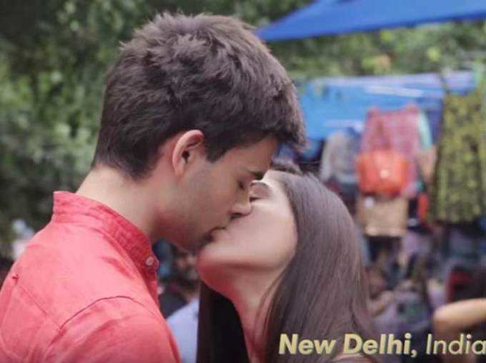 दिल्ली में किसिंग