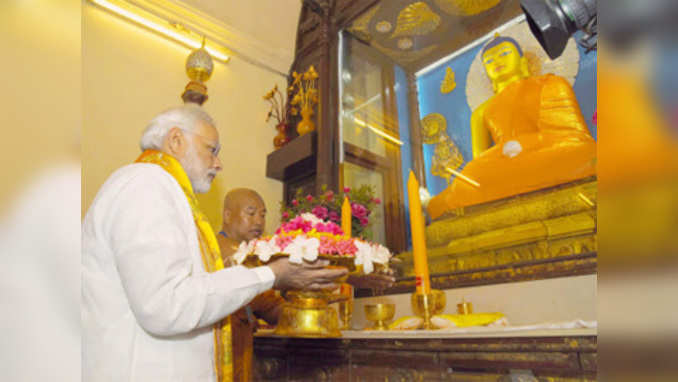 PM Modi visits Mahabodhi temple, chants prayers with priests