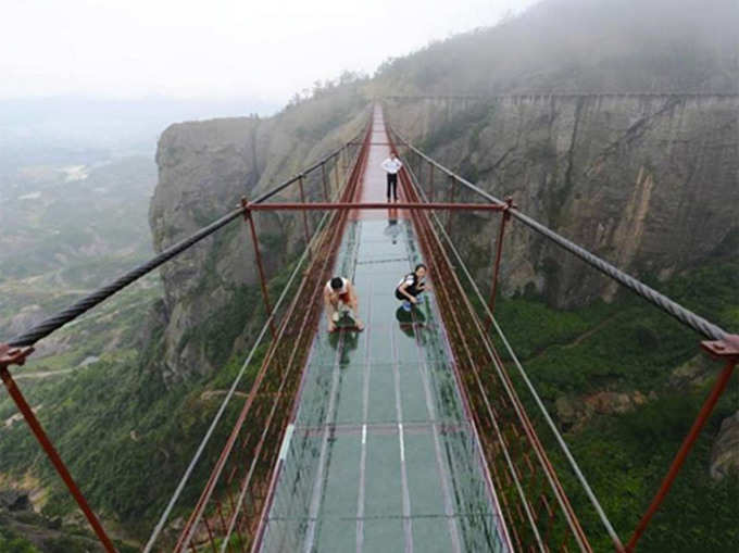 ग्लास ब्रिज, चीन