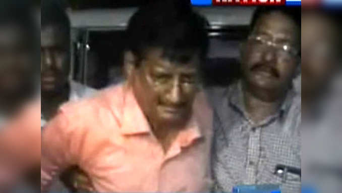 Kolkata businessman held in Saradha scam