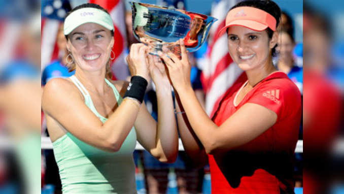 Sania Mirza-Martina Hingis win US Open 2015 womens doubles title