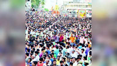 ಗಲಾಟೆ ಗಣಪನ ಶಾಂತ ಮೆರವಣಿಗೆ