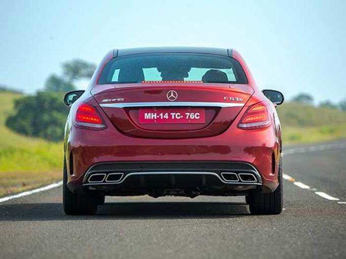 Mercedes-AMG C63 S के फीचर्स बनाएं आपको दीवाना