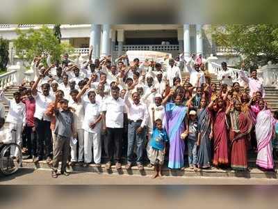 ಸಿಯುಕೆಗಾಗಿ ಭೂಮಿ ನೀಡಿದವರಿಗೆ ನೌಕರಿ ನೀಡಲು ಆಗ್ರಹ