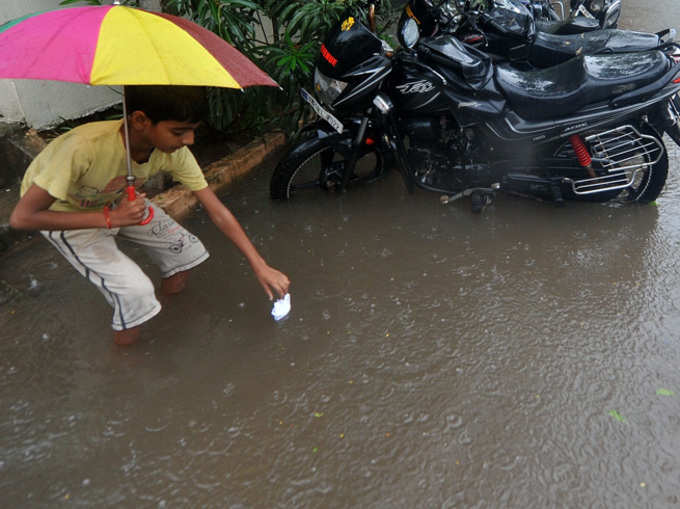 ऐसी हुई बारिश कि धुल गया चेन्नै का ड्रेनेज सिस्टम