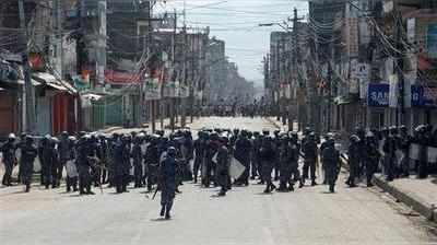 நேபாளத்தில் கலவரம்: மாதேசிக்கள் 2 பேர் பலி