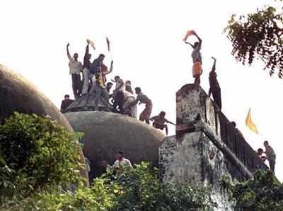 बाबरी मस्जिद की  बरसी पर वीएचपी मना रहा है शौर्य दिवस