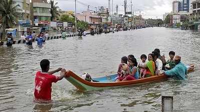 చెన్నై వరదల్లో ఆ కుర్రాడో రియల్ హీరో!