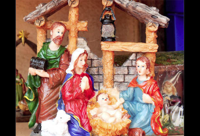 जानें, क्यों प्रभु यीशु के जन्मदिन पर सजाते हैं क्रिसमस ट्री