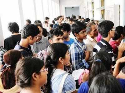 डीयू : कॉलेजों में बाहरी छात्रों की गिनती करवाएगी सरकार