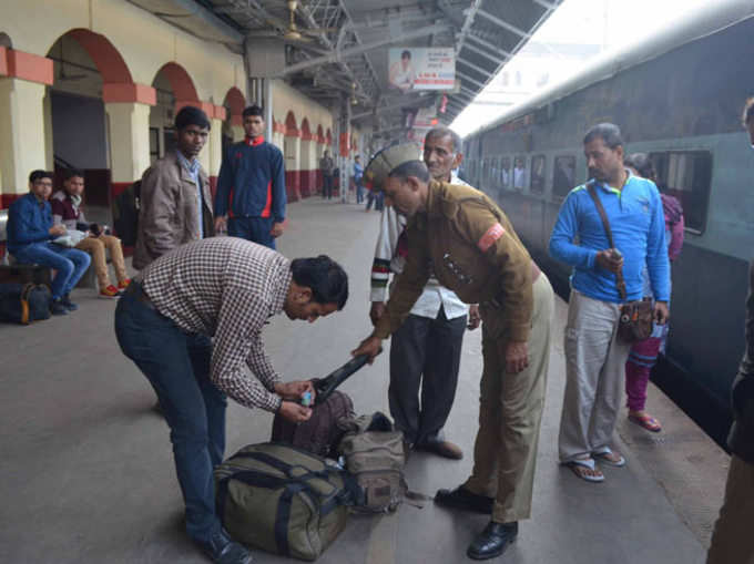 देखें, कैसे दीपों से जगमगा रही है शहीदों की शहादत