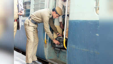पठानकोट रेलवे स्टेशन पर देशी तमंचे के साथ युवक गिरफ्तार
