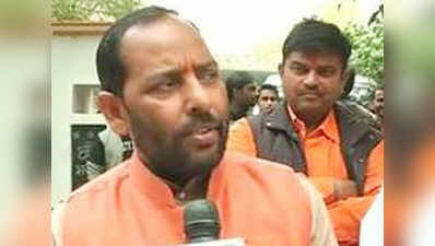 Shiv Sena protests against Ghulam Alis concert in Lucknow 