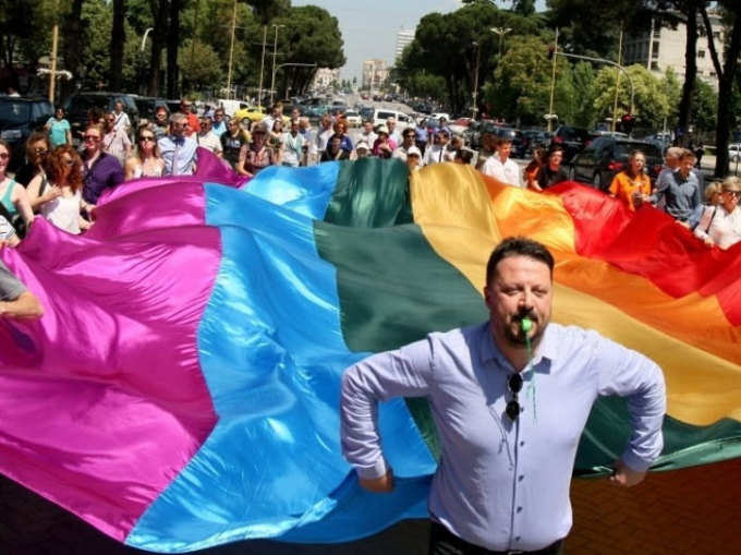 ये 5 देश कट्टर हैं, लेकिन LGBT समुदाय के लिए नहीं