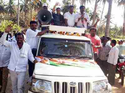 ಚುನಾವಣೆ: ರಮ್ಯಾ ರೋಡ್ ಶೋ