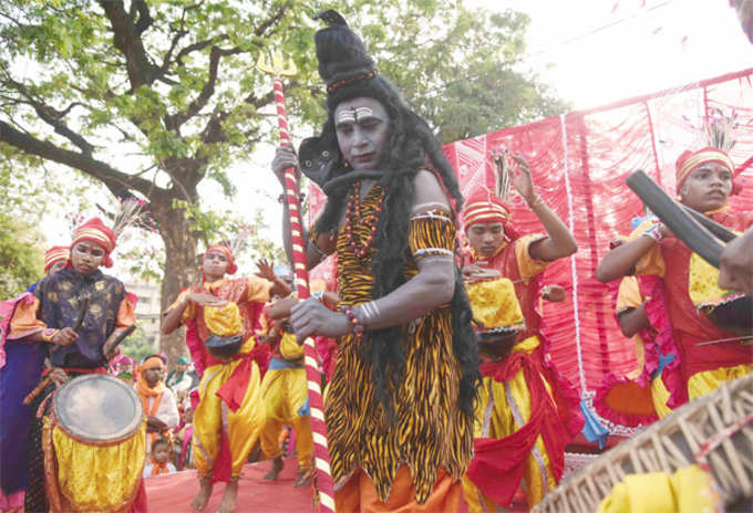 महाशिवरात्रि पर हर ओर ओम नमः शिवाय की गूंज