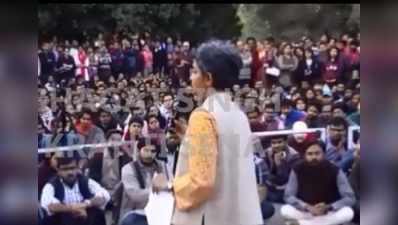 இந்தியாவின் சட்ட விரோத காஷ்மீர் ஆக்கிரமிப்பு: பெண் பேராசிரியர் பேச்சால் பரபரப்பு