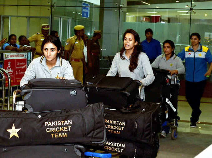 मिलिए पाकिस्तान की महिला क्रिकेट टीम से