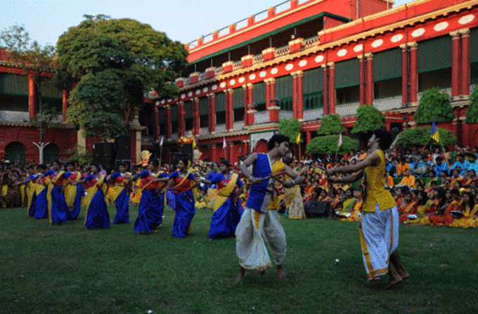 আগামী রং