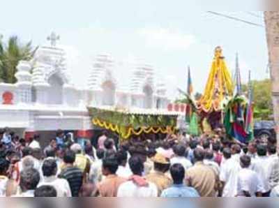 ಯಳಂದೂರಿನಲ್ಲಿ ವಿಜೃಂಭಣೆ ರಥೋತ್ಸವ