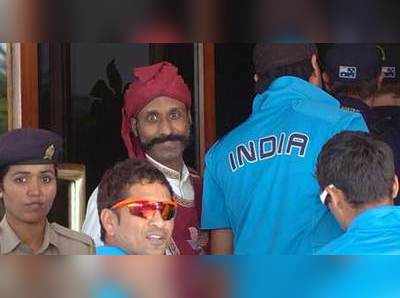 भारत-ऑस्ट्रेलिया की टीमें नागपुर पहुंचीं