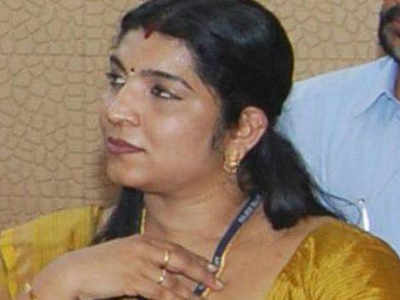 सोलर घोटाले की आरोपी सरिता ने चांडी के साथ शारीरिक संबंध का दावा किया