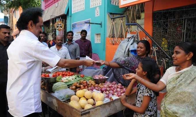 சைதாப்பேட்டை தொகுதியில் வீடு வீடாக மு.க.ஸ்டாலின்