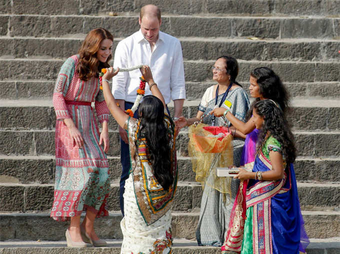 शुरू हुई ब्रिटेन के शाही जोड़े की भारत यात्रा