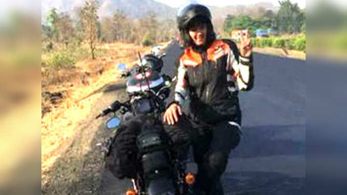 Indias leading woman biker Veenu Paliwal dies in road accident 