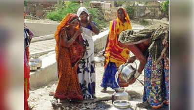 यहां दलित महिलाएं नहीं निकाल सकतीं कुएं से पानी