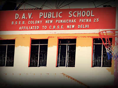 सीबीएसई विवाद: पटना के स्कूल के हज़ारों स्टूडेंट्स के भविष्य पर लटकी तलवार