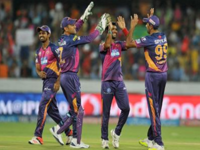 IPL 9: रोमांचक मैच में गुजरात ने पुणे को तीन विकेट से हराया