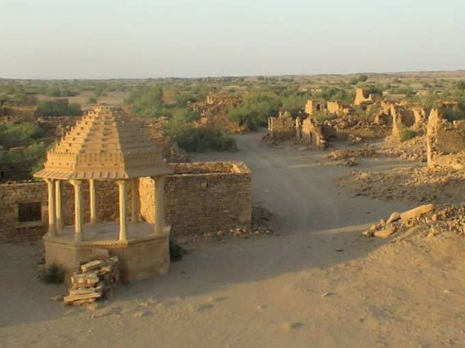 राजस्थान के इस गांव को लोग मानते हैं शापित भुतहा गांव