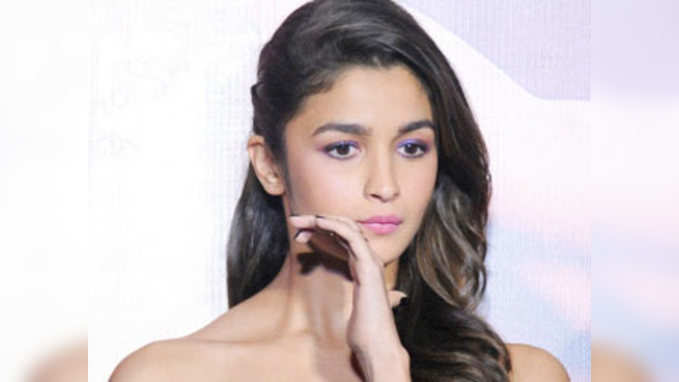 Alia returns to light-hearted films 