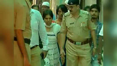 Trupti Desai enters Haji Ali but not inner shrine 