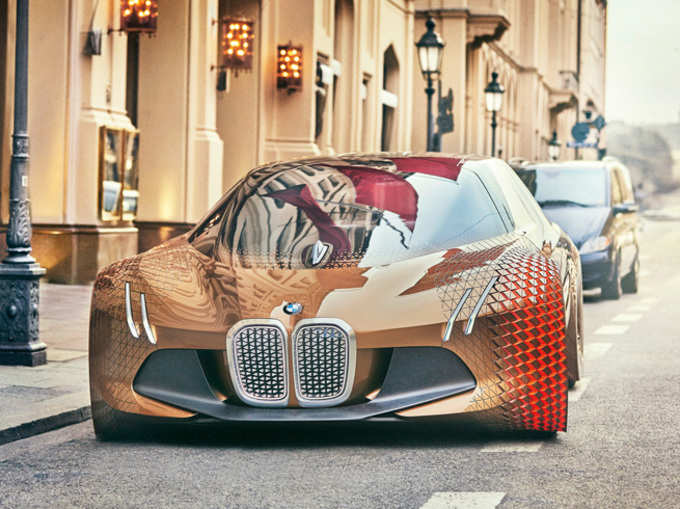 पेइचिंग में दिखी BMW की फ्यूचर कार