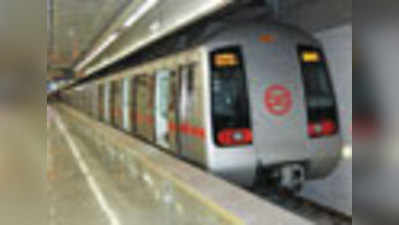 सुविधाओं के मामले में पिछड़ रही है मेट्रो 