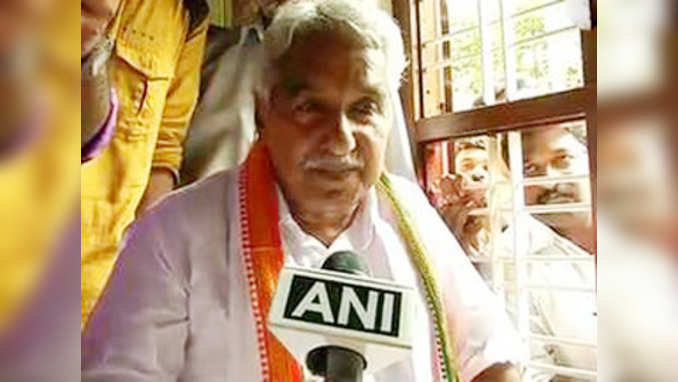 UDF accepts peoples verdict: Oommen Chandy 