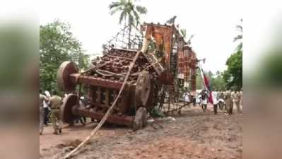 திருவாரூர்: திருக்கரவாசல் கோவில் தேர் கவிழ்ந்து 2 பேர் பலி