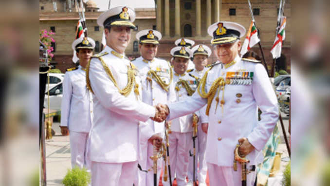 Vice Admiral Sunil Lanba takes charge as Navy chief 