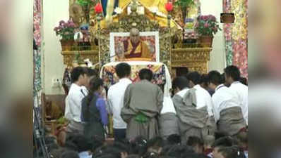 Dalai Lama imparts spiritual lessons to Tibetan students 