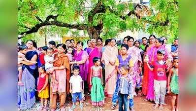 ರಜೆ ಕೊಡದಿದ್ದರೆ ಮನೆಯಲ್ಲೇ ಕೂಡಿ ಹಾಕುತ್ತೇವೆ: ಪೊಲೀಸ್ ಪತ್ನಿಯರ ಎಚ್ಚರಿಕೆ