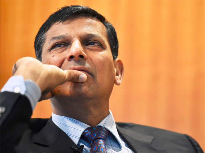 रघुराम राजन को RBI से न बाहर करने के 4 कारण